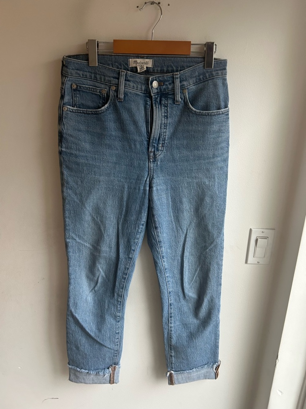 Madewell the perfect vintage jeans. Cuff hem. Women’s  Size 28.